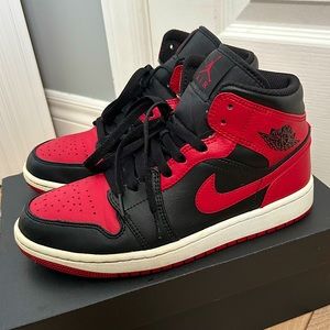 Air Jordan 1 mid, size 7, black/gym red-white